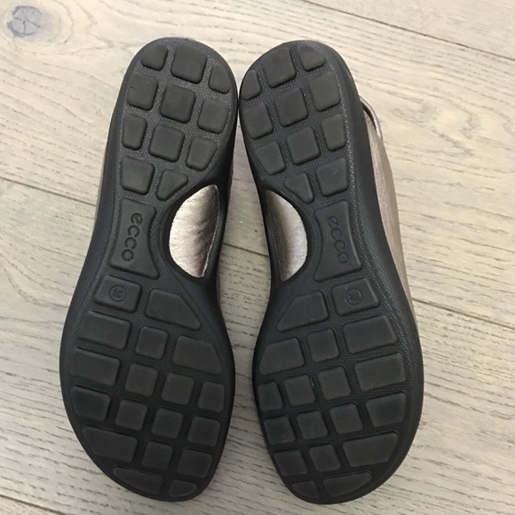 ECCO Jab Toggle Sandal Grey Metallic - Picture 3 of 3